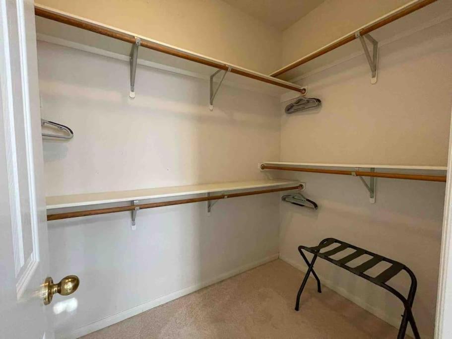 Lovely Woodlands W/heated Pool And Spa!