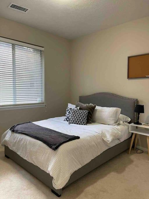 Lovely Woodlands W/heated Pool And Spa! * Spring